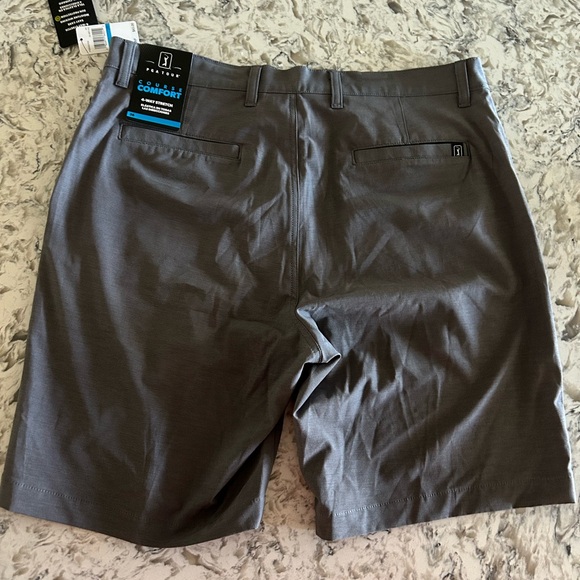 NEW PGA Tour Golf Shorts - Picture 2 of 5